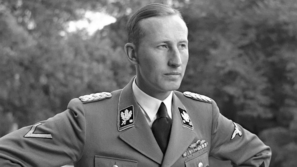 Z hrobu Heydricha se někdo pokusil odnést ostatky
